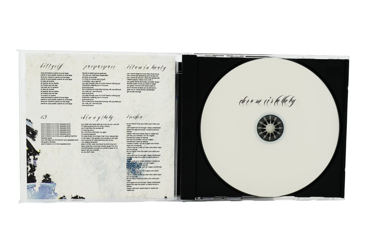 chrome is lullaby Her New Knife