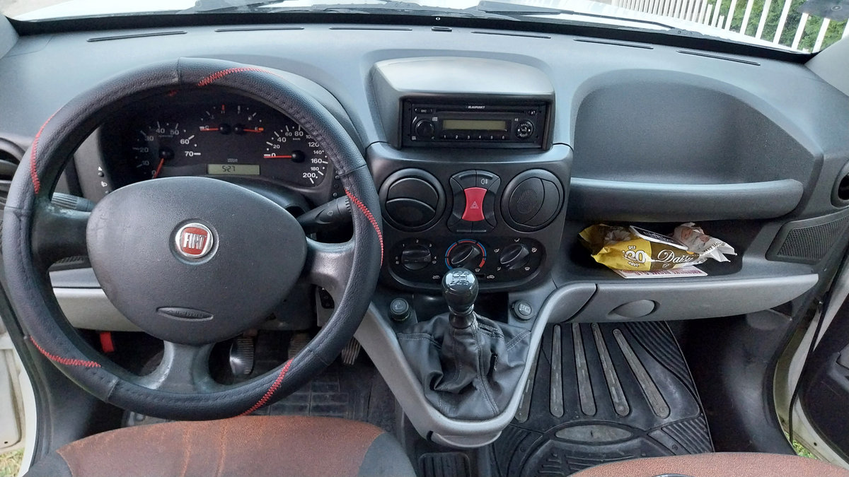 Fiat Doblo 2005 panel van photo detail