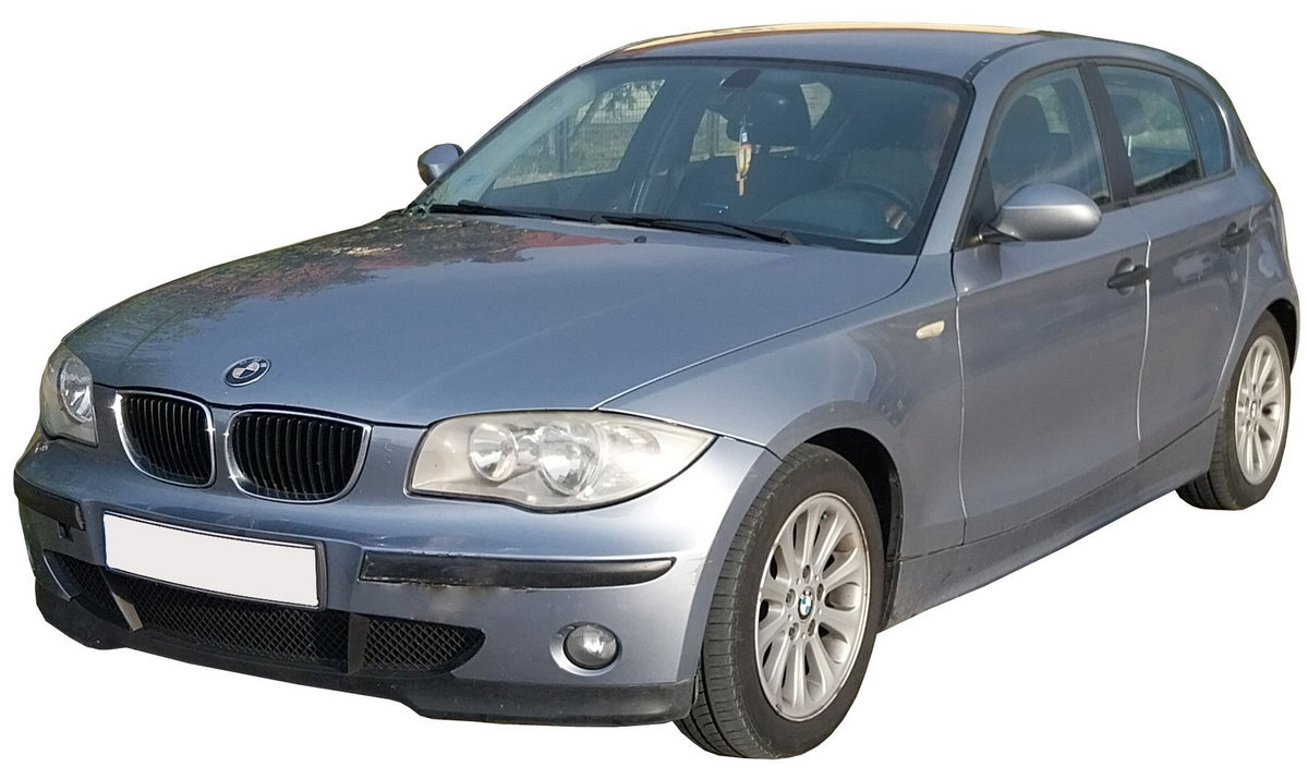 BMW 1 Series E87 2004 compact car photo detail