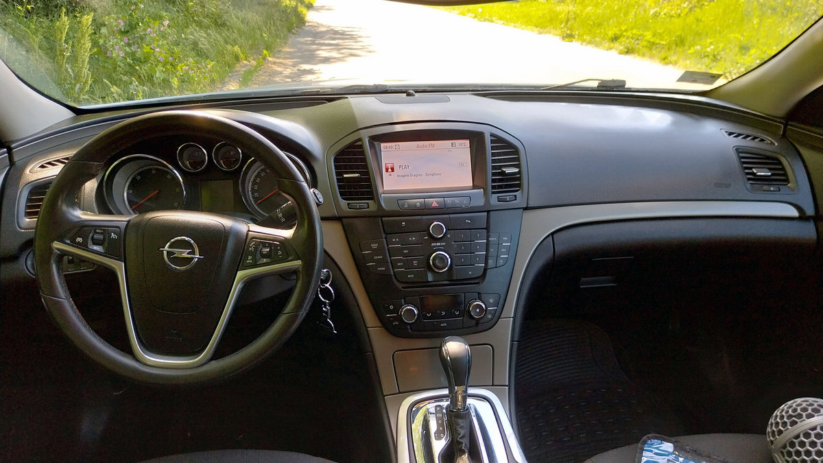 Opel Insignia A 2008 Large Family Car 2 photo detail