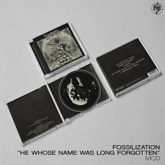 洋書 Behold Your God: The Weight of m4 He Whose Name Was Long Forgotten | Fossilization