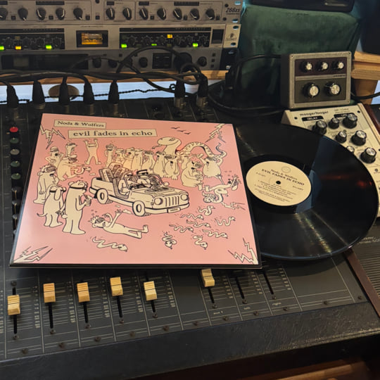 Evil Fades in Echo | Noda & Wolfers | Legowelt