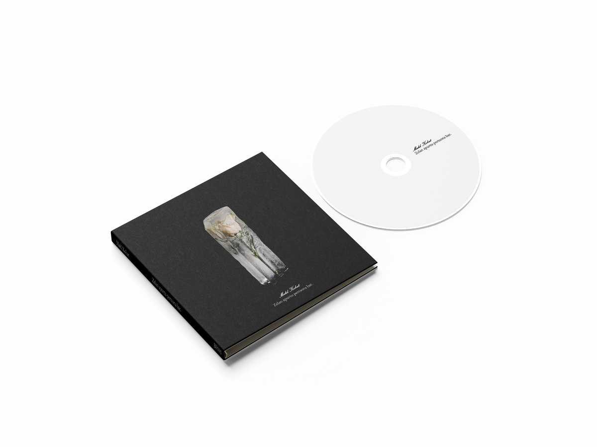Zelan apurtu pertsona bat. - CD