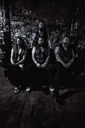Throne — Photo