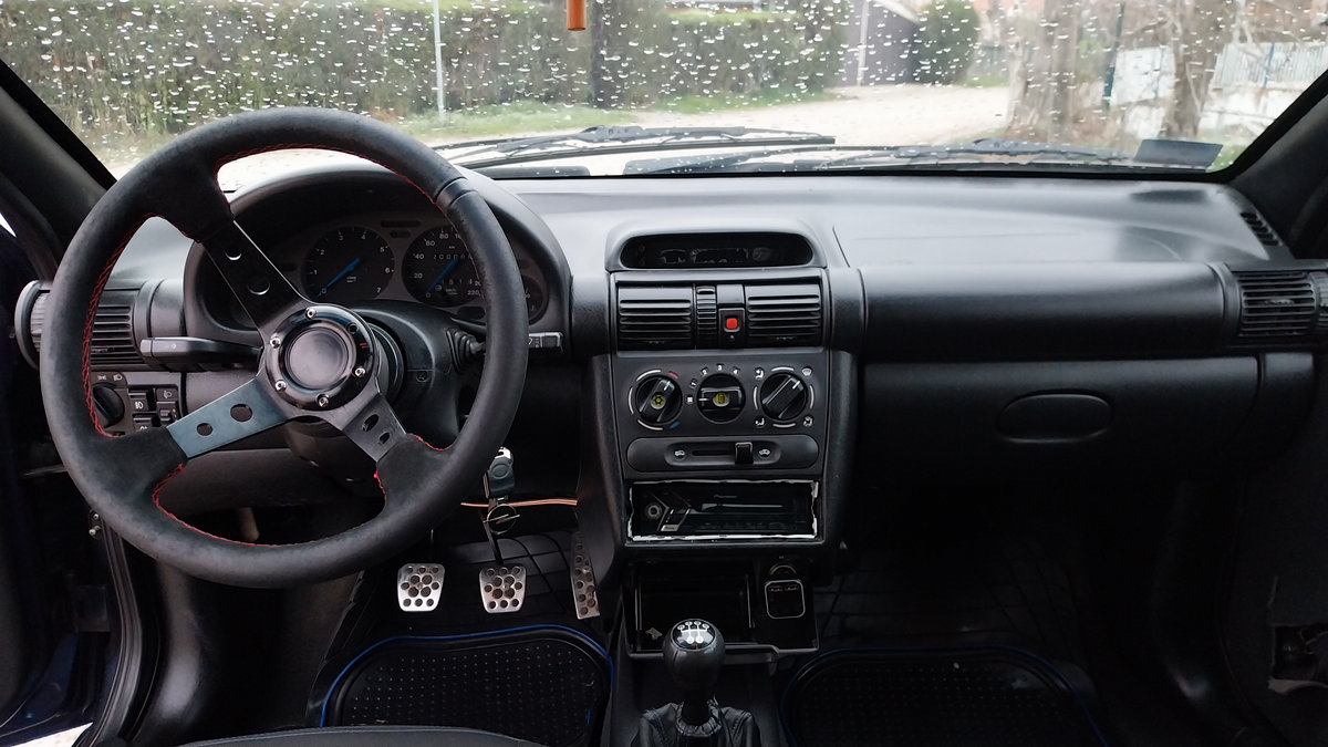 Opel Tigra A 1994 sport compact car photo detail