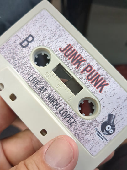 Joe Jack & Junk Punk Live @ Nikki Lopez | Joe Jack Talcum