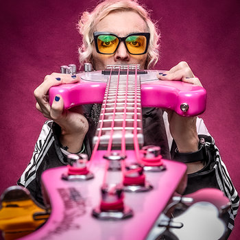 Freekbass photo