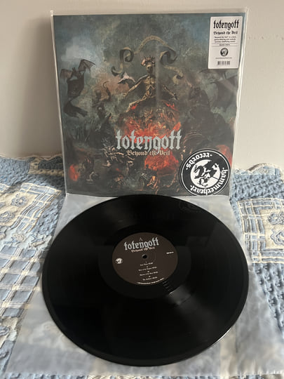 Beyond the Veil | Totengott