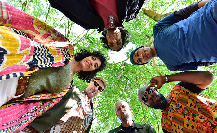 英LP Soothsayers &amp;amp; Victor Rice Soothsayers Meets Victor Rice &amp;amp; Friends REDE018 Red Earth /00220 a4189673299_10.jpg