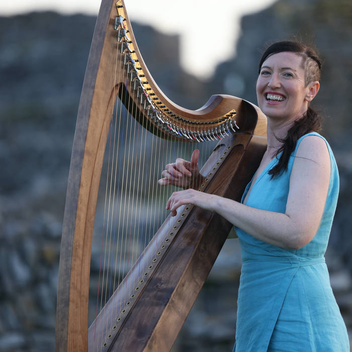 Úna cover