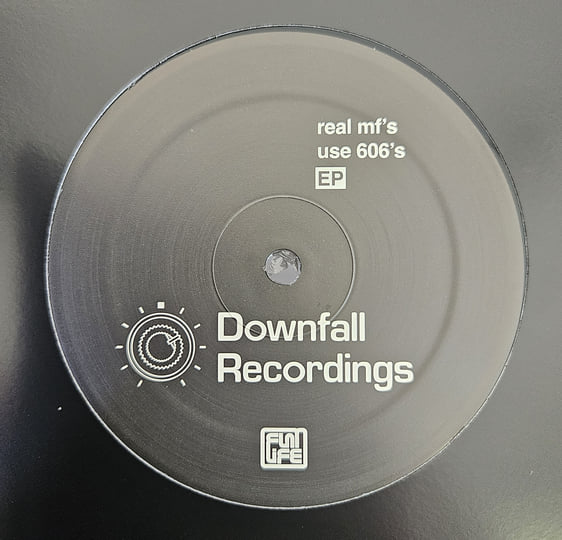 Real mf's use 606's EP (Acid House) | Acid Housing Authority / DJ