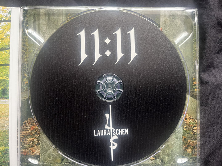 11:11 | Laura Schen