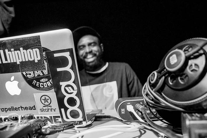 Music | Illastrate