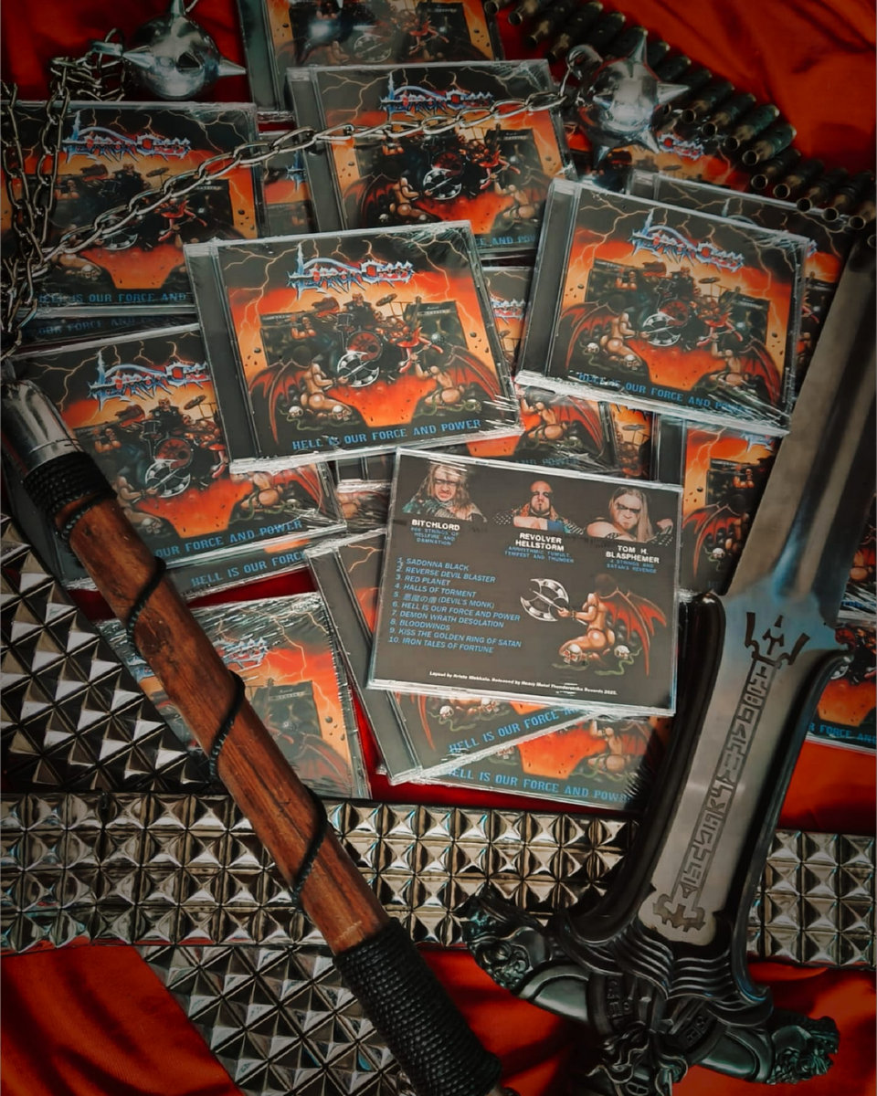 輸入盤ホラー　CROSS BEARER: THE HAMMER OF GOD Hammer of God (album) - Wikipedia