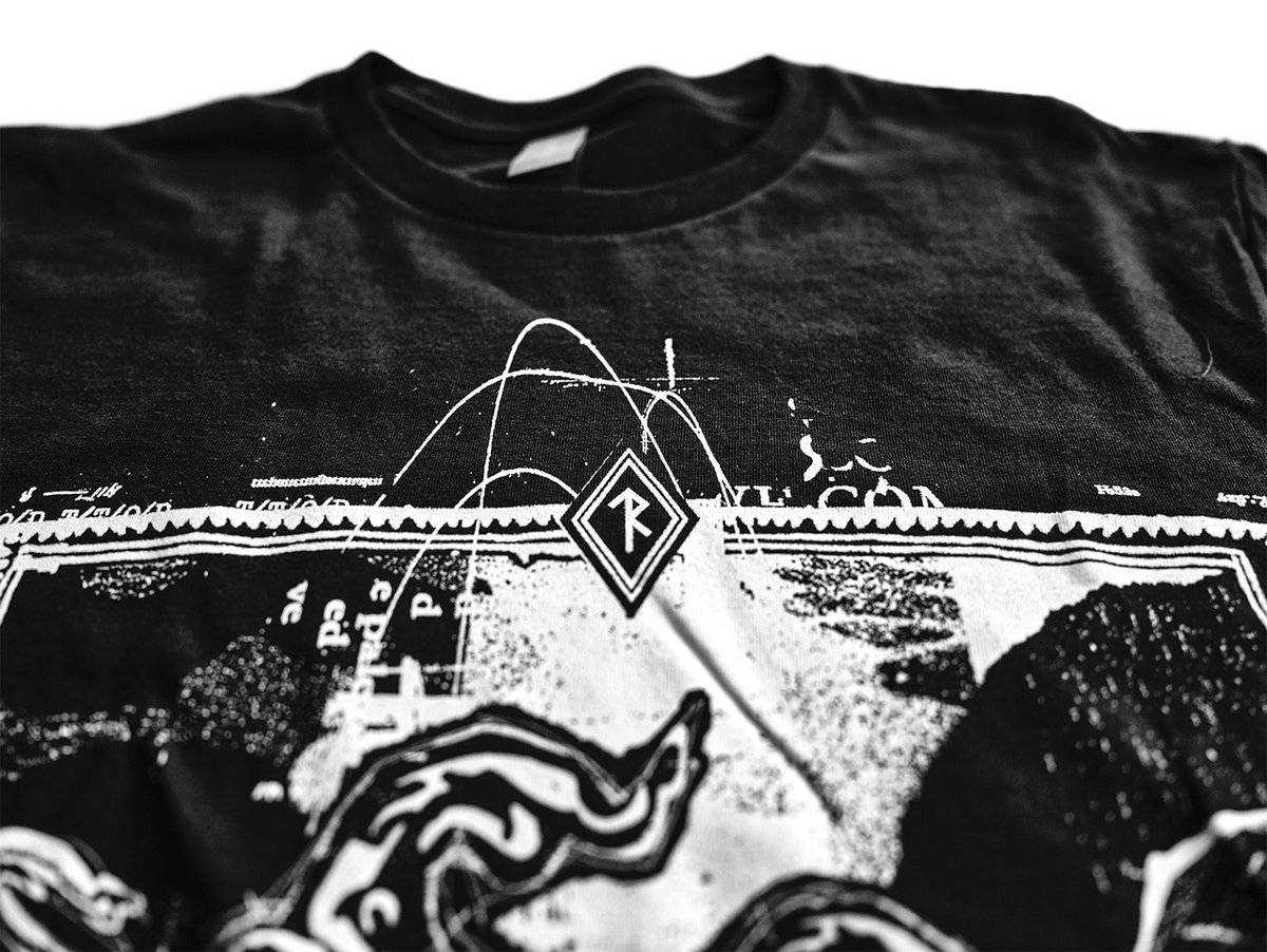 trepaneringsritualen. diadem of fire. t-shirt. ikon190 | ant-zen