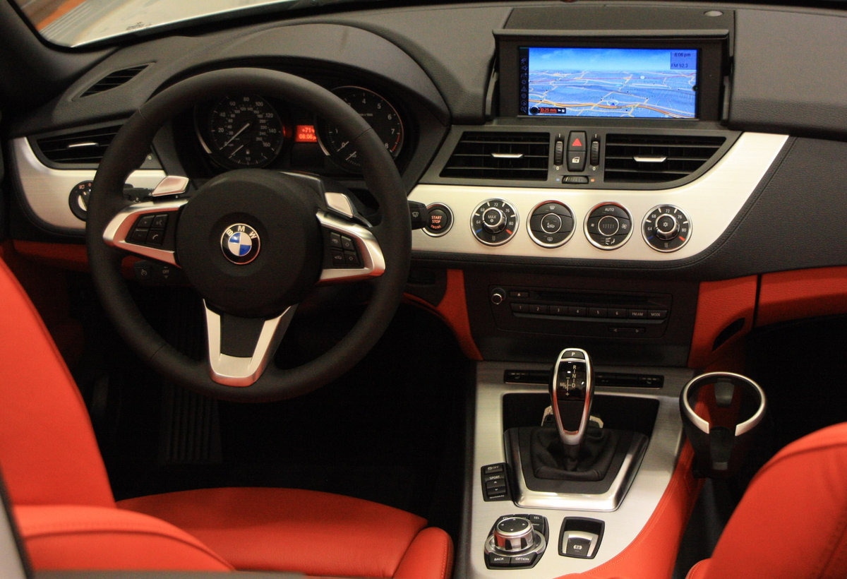 BMW Z4 E89 2009 sports car photo detail