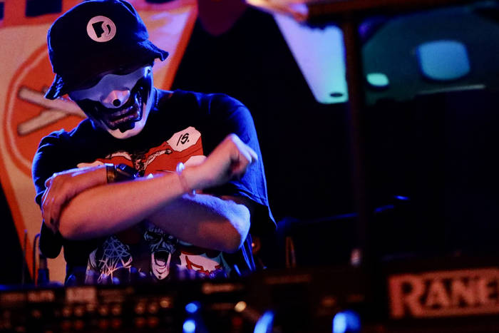 Music | Spin Master Mugen