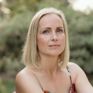Anna Vandas — Photo · promo