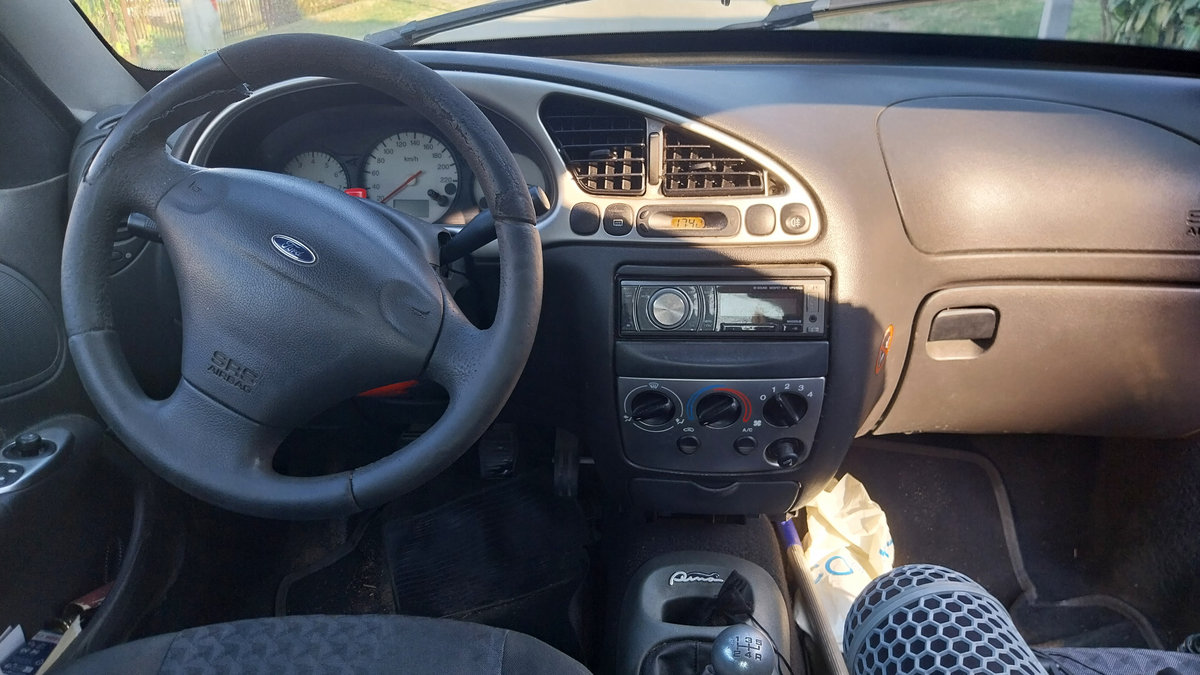 Ford Puma 1997 sports car photo detail