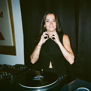 Melanie Maddox