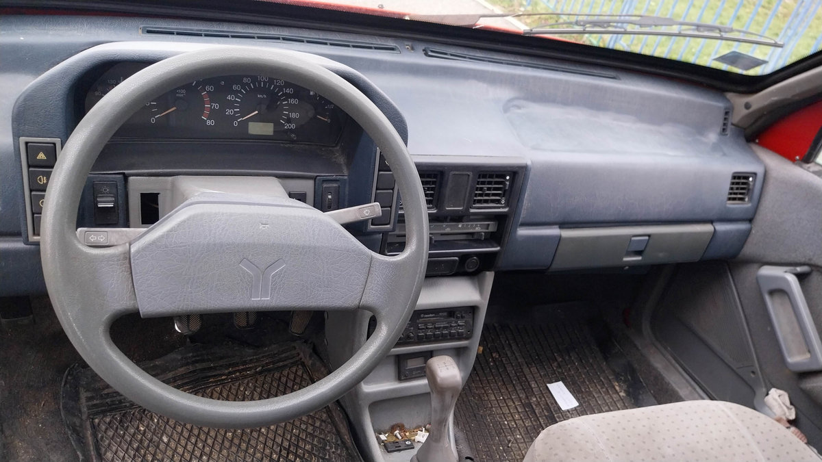 Zastava Florida Poly 1998 panel van photo detail