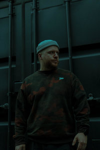 TOM LECHEF