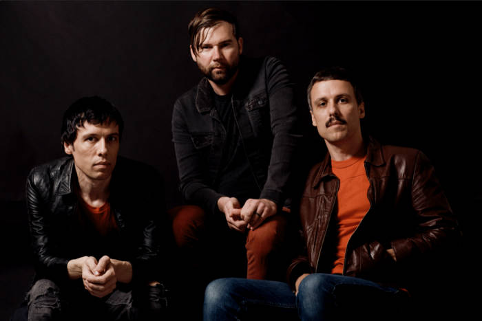 Selling A Vibe | The Cribs