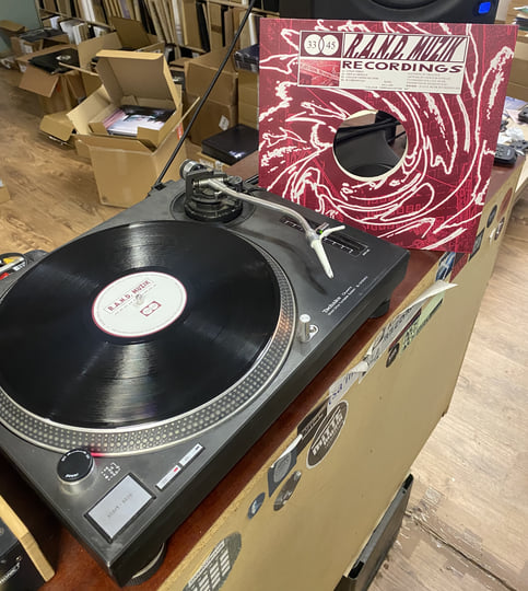 Colour Communicator (RM12040) | Willee | R.A.N.D. Muzik Recordings