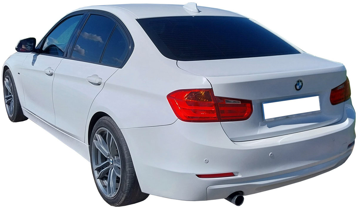 BMW 3 Series F30 2011 large family car photo detail