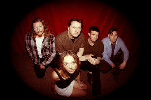 IONA SKY — Photo