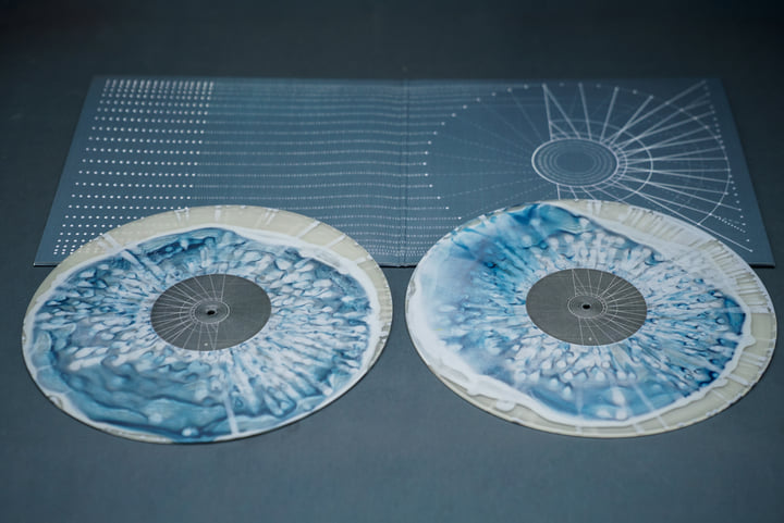 A COMPLEX INTERPLAY OF ZEROS AND ONES - WSNWG018 | Out Of Place