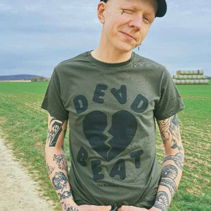 'DEADBEAT' T-SHIRT