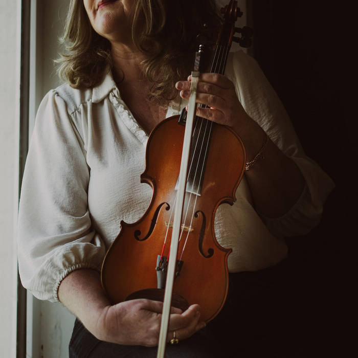 Clíodhna Donnellan cover