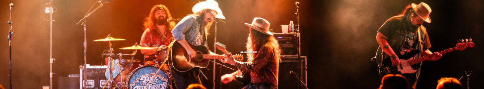 Tylor & the Train Robbers — Photo