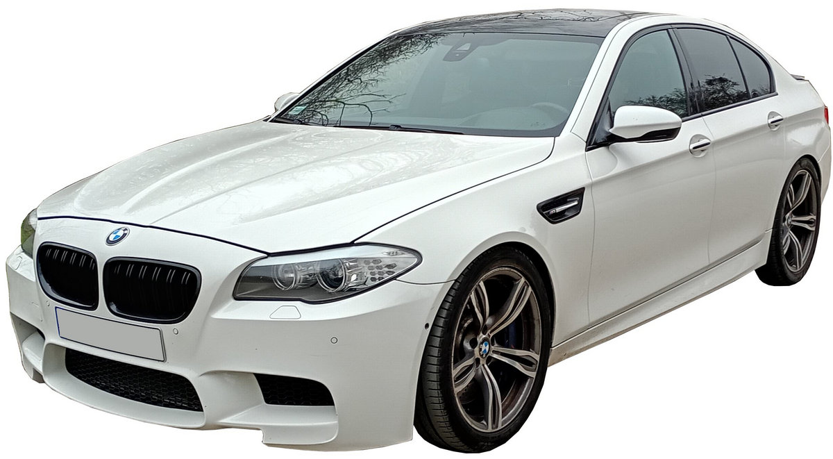 BMW M5 F10 2011 sports sedan photo detail