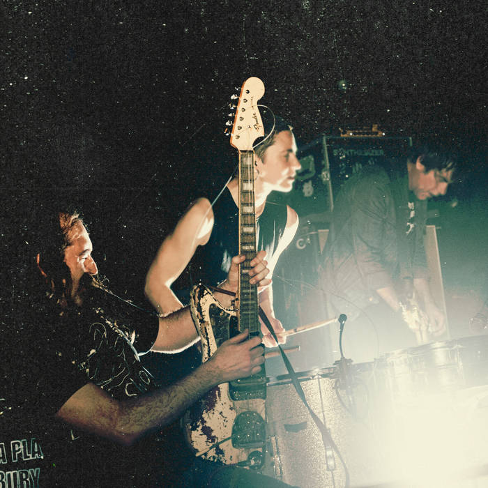 Exploding Head | A Place To Bury Strangers