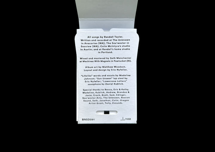 back of juul pod box Has anyone else gotten a package of upside down Juul pods? I don't mean the  pods themselves, I mean the packaging graphics. I bought these from a big  chain gas station and