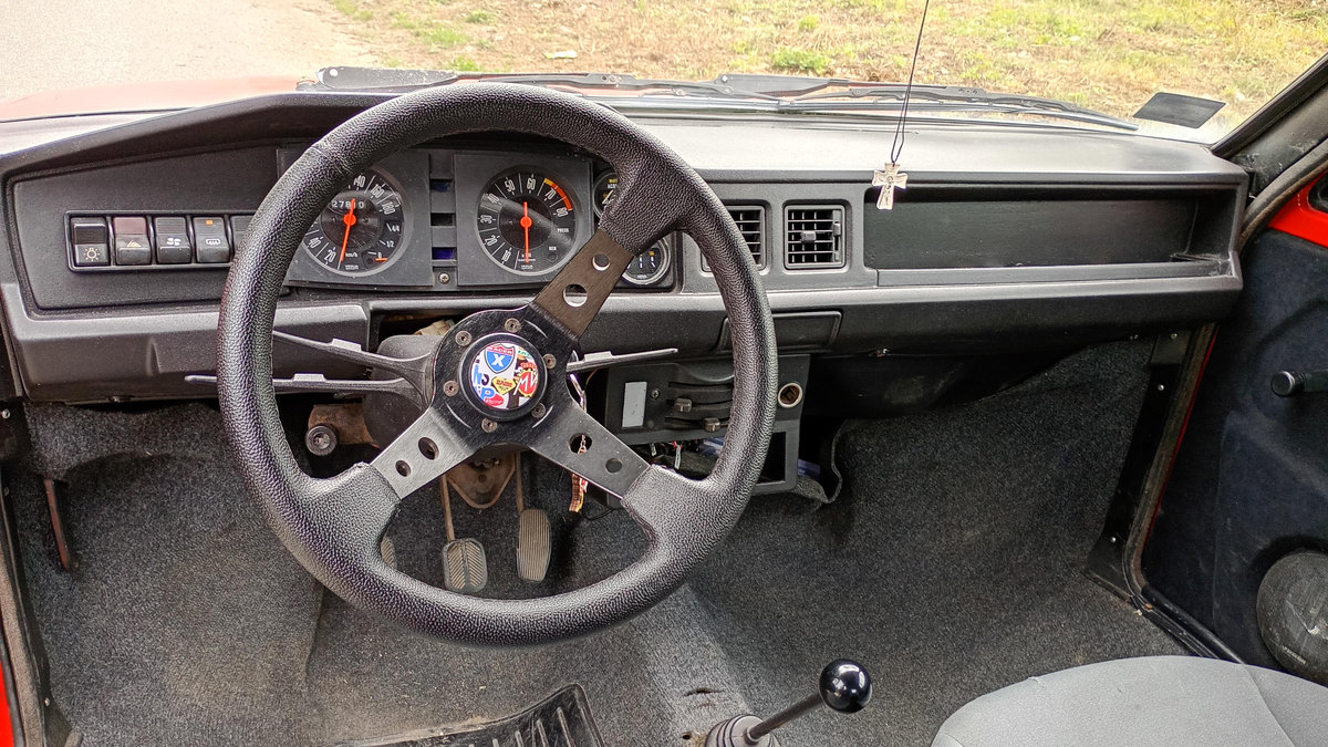 Innocenti Koral 1990 subcompact supermini car photo detail