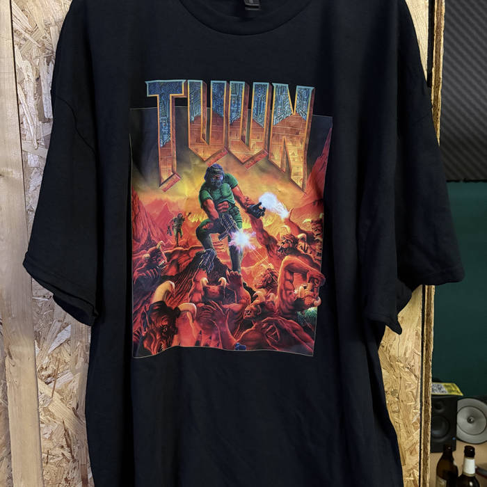TUUN "DOOM" Shirt