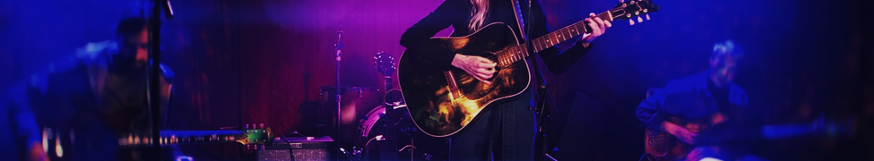 Hannah Delynn — Photo · live_stage