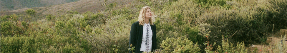 Six Foot Blonde — Photo