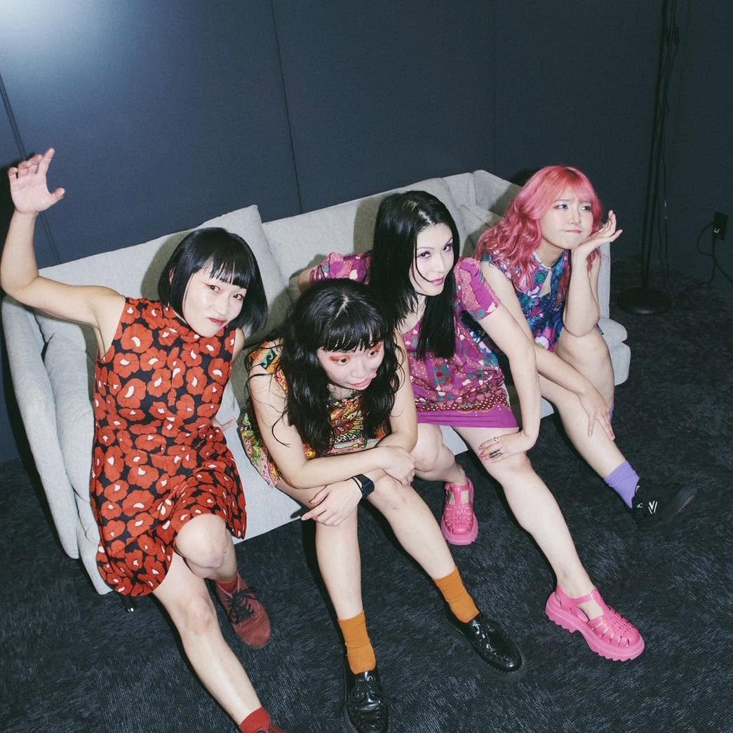 Otoboke Beaver 2024 Japan Tour T-Shirt | Otoboke Beaver おとぼけビ