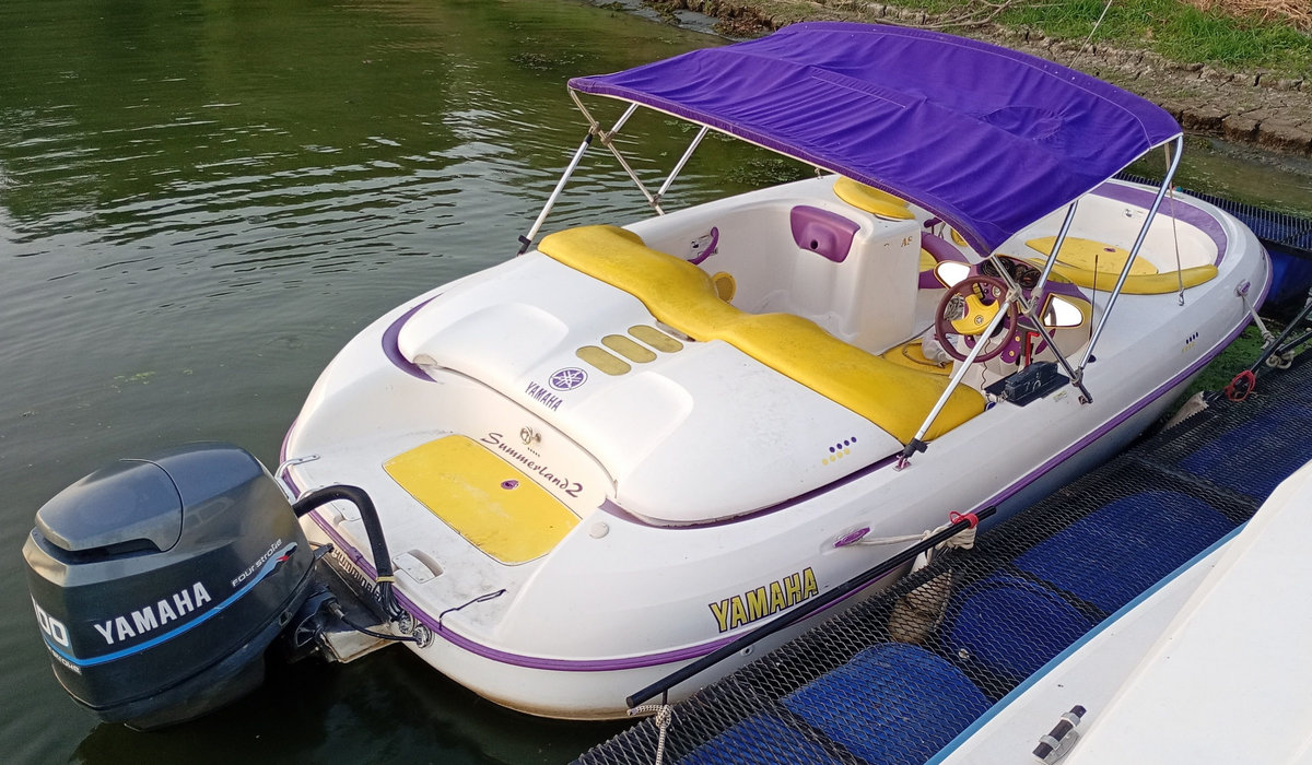 Yamaha Exciter 1995 jet boat photo detail