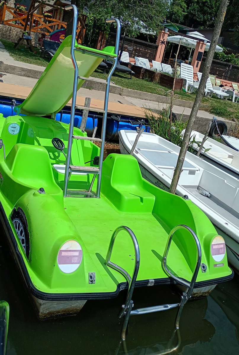 Martini Natuica Sea Buggy 405 2012 pedal boat photo detail