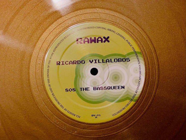 RV-01 - 808 The Bassqueen | Ricardo Villalobos | dbh-music