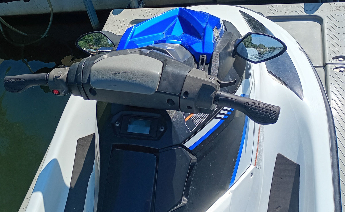Yamaha WaveRunner EX Sport 2017 water scooter photo detail