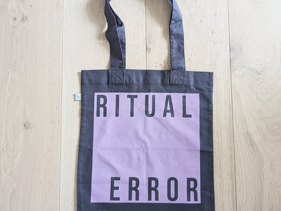 Tote bag