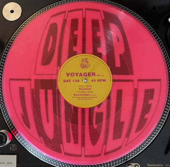 DAT130 Voyager - Knowledge (alt mix) / Haunted | Voyager | Deep