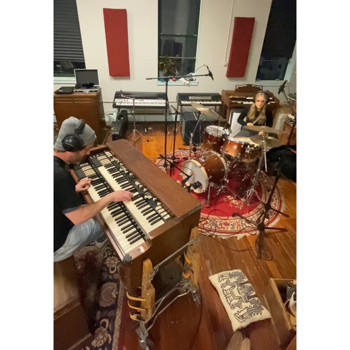 Duo Junk Dört Space Junk is Forever