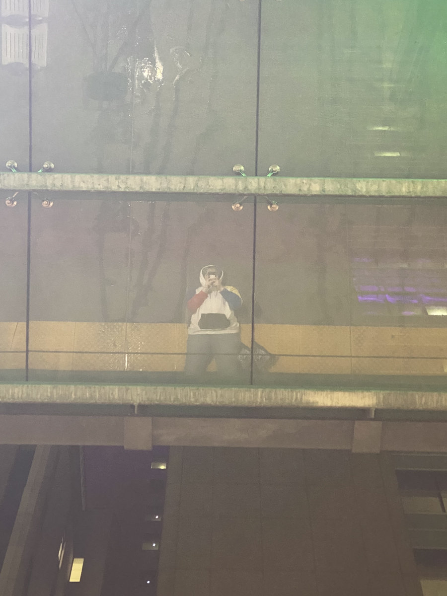 Carpet Surfing Variable Cracker